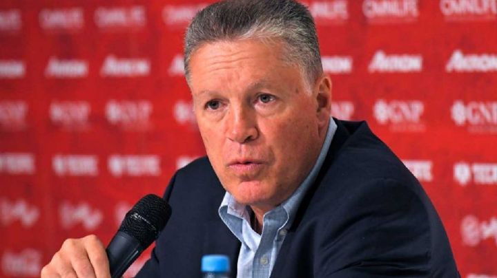 Ex directivo de Cruz Azul es el favorito para sustituir a Peláez en Chivas