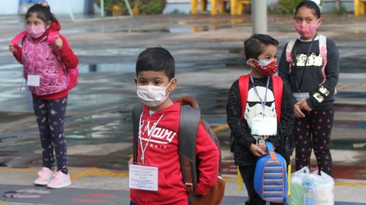 Mantienen uso de cubrebocas en escuelas de educación básica en CDMX
