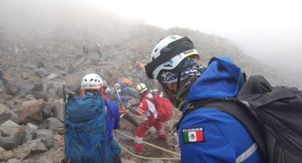 Bajan cuerpo de montañista fallecido en Pico de Orizaba