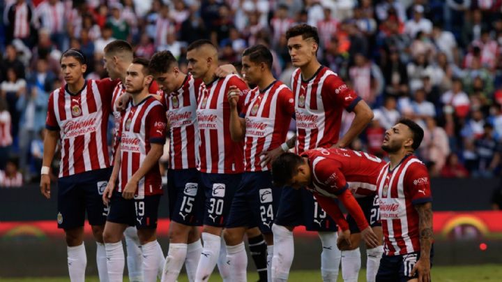 ¿Qué jugadores se van de Chivas y quiénes llegan como refuerzos?