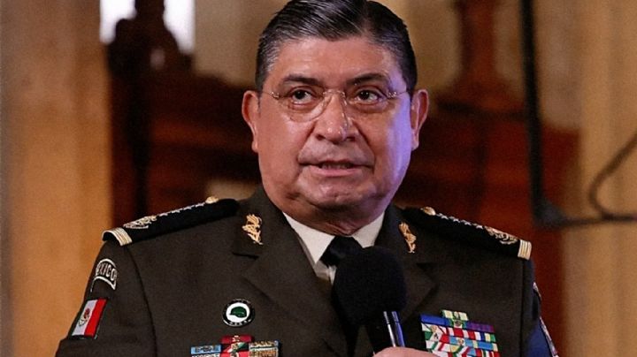 ¡Renuncie por pena, general Sandoval!