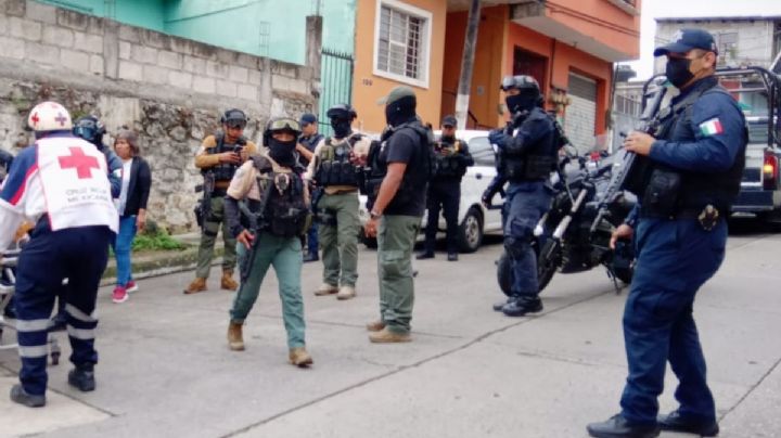 Sacan dinero de banco, hombres armados le disparan y roban en Córdoba