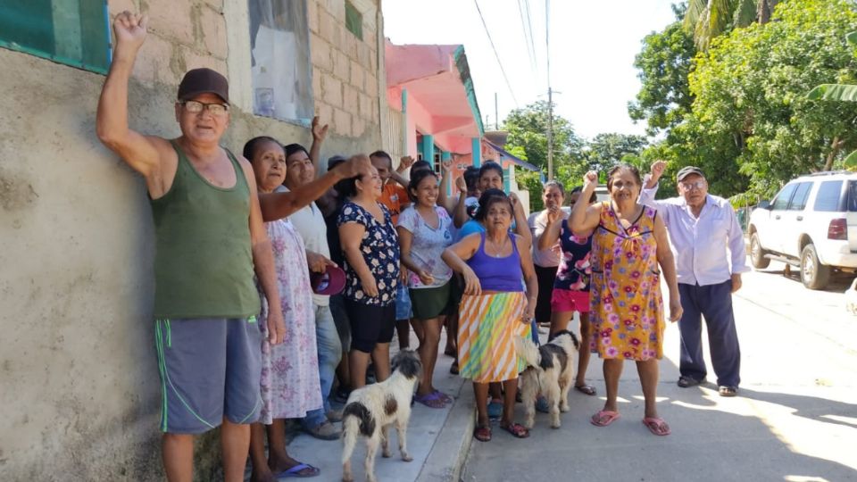 Piden ser atendidos por presidente municipal.