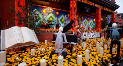 Coyoacán homenajea a artistas con Ofrenda Monumental de Día de Muertos