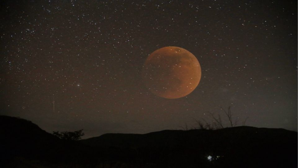 Los fanáticos de la astronomía podrán ser testigos de un eclipse lunar, lluvias de estrellas y otros eventos astronómicos.