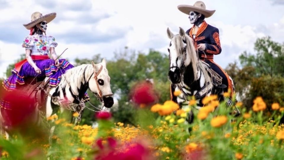 La Cabalgata de Catrines y Catrinas partirá a las 7:00 de la noche de este martes primero de noviembre desde el jardín Embajadoras.