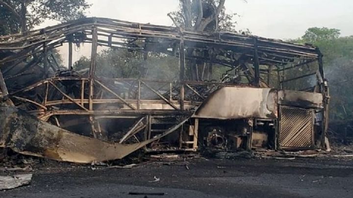 Empresa involucrada en choque entre pipa y autobús carecía de seguro: Menchaca