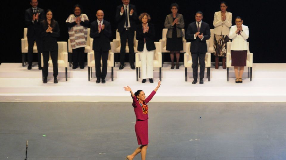 La jefa de Gobierno de la Ciudad de México, Claudia Sheinbaum, rindió este lunes su  informe en el Auditorio Nacional.