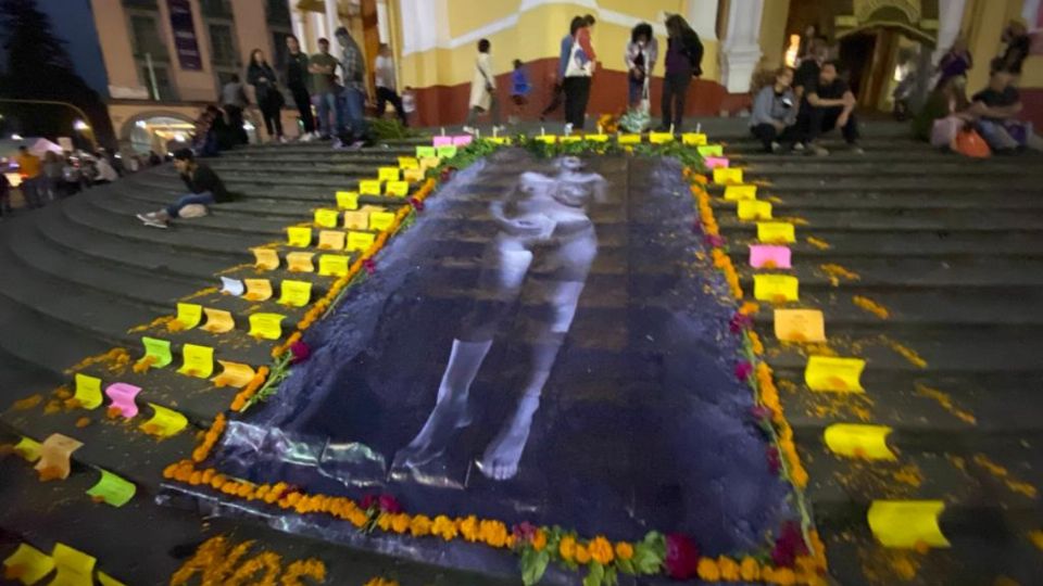 Ponen altar en Xalapa.