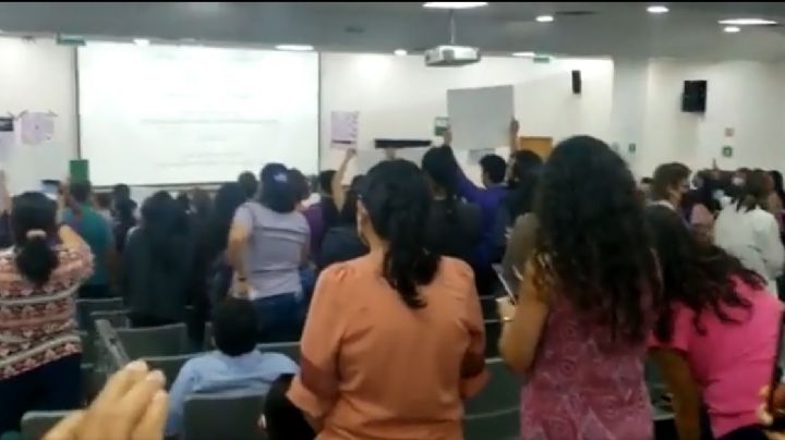 VIDEO: investigadoras del Cinvestav protestan para evitar que un acosador se vuelva director
