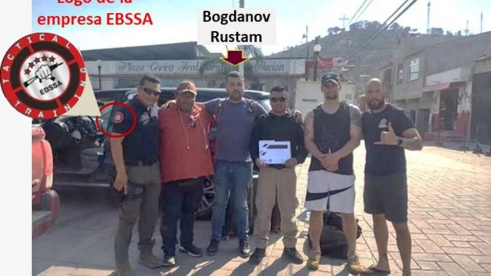 Bogdanov Rustam es uno de los rusos que capacitaron a miembros del Policía Comunitaria de Tlacotepec, dirigido por Salvador Alanís Trujillo, a quien vinculan, a su vez, con el Cártel de la Sierra