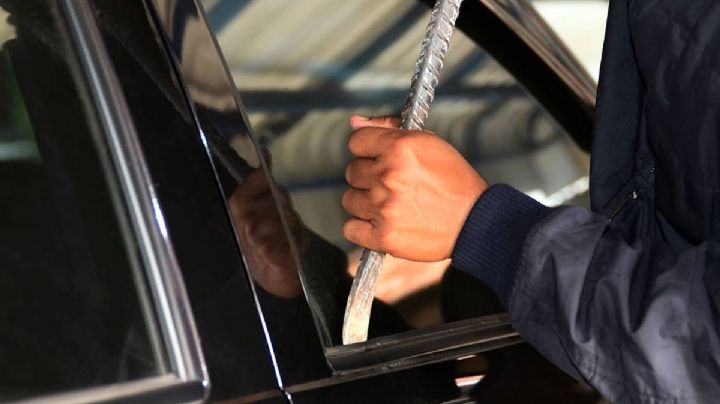 En persecución, detienen a menor de edad por robo de auto en Tizayuca