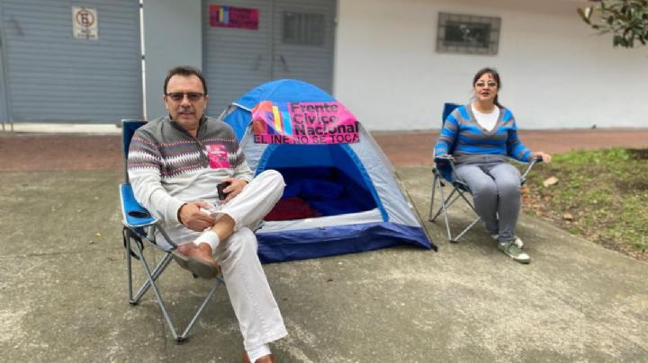 Huelga de hambre y marcha contra reforma electoral en Xalapa