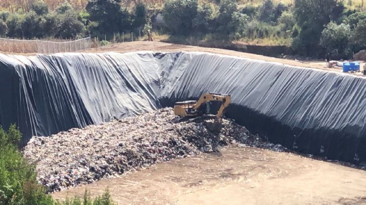 "Ya hay ratas"; vecinos se quejan de relleno sanitario improvisado en una mina