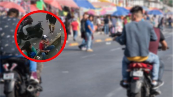 En tres segundos motorratones roban a una madre y su hijo en Naucalpan
