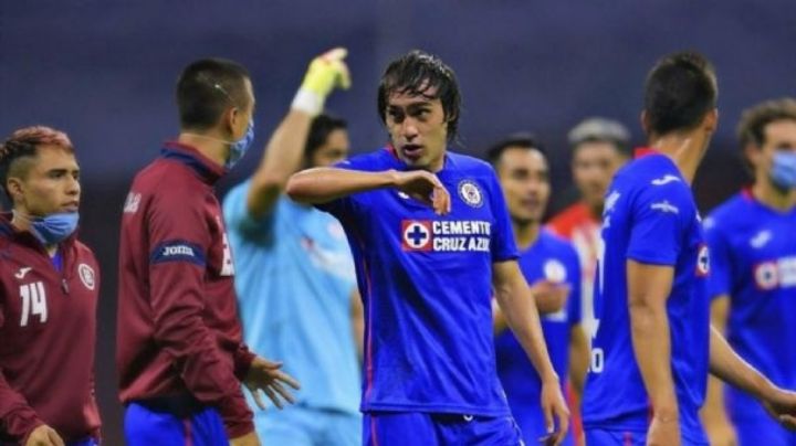 Con MEMES explotan contra Cruz Azul por renovar a polémico jugador