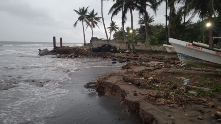 VIDEO: Las Barrancas, pueblo de Alvarado en riesgo de ser devorado por el mar