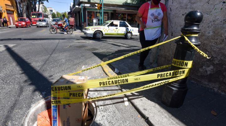 Otra vez una coladera rota provoca accidente en la CDMX