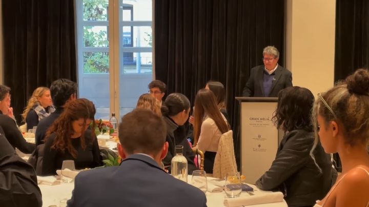 El profesor en su hábitat