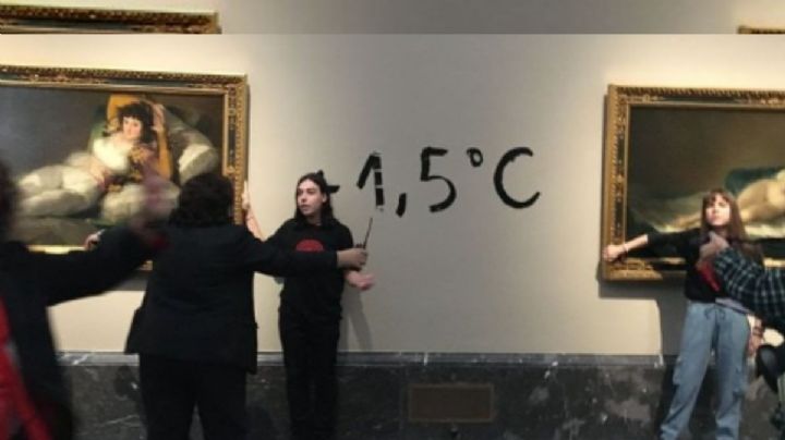 Detienen a activistas que pegaron sus manos en las obras de Francisco de Goya
