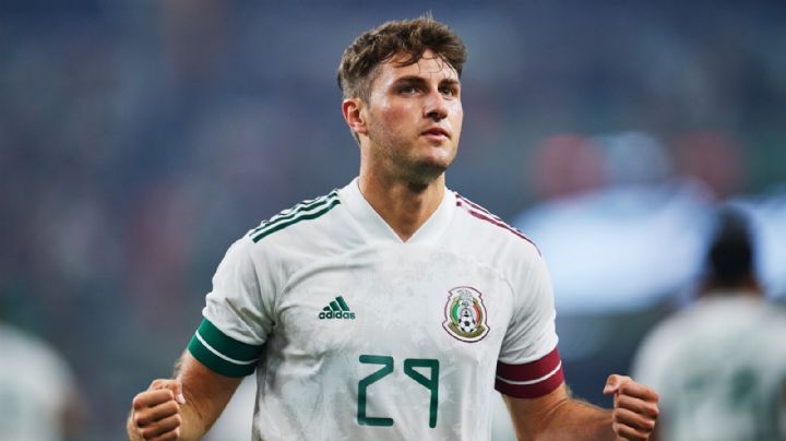 La polémica declaración de Santi Giménez contra El Tata tras descartarlo del Mundial