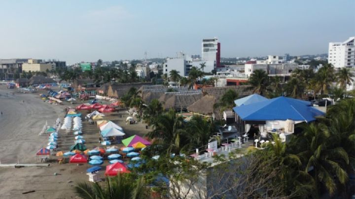 Encuentran a hombre muerto en playa Villa del Mar, pensaban que dormía