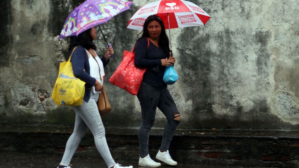 ¿Martes lluvioso o cálido en la Ciudad de México?