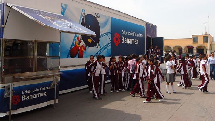 ¿Qué bancos dan educación financiera a clientes?