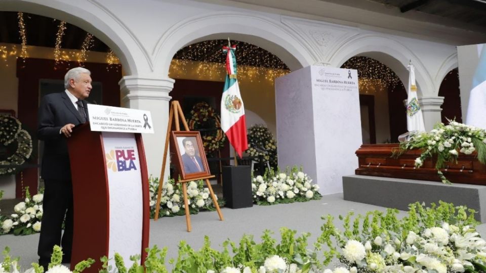 El canciller Marcelo Ebrard dijo que la muerte de Barbosa es una gran pérdida para la 4T; homenajean al gobernador en Congreso y el Poder Judicial con ceremonias de cuerpo presente