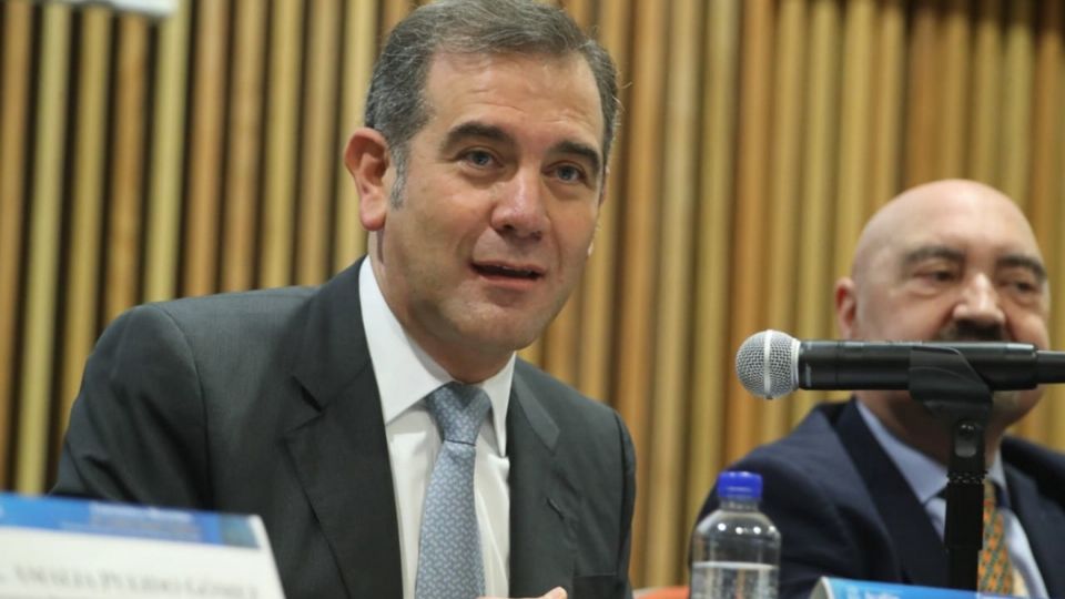 Lorenzo Córdova, en sus últimos días como presidente del INE