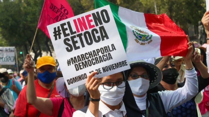 La oposición se manifiesta