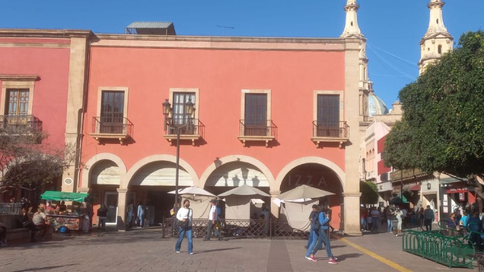 Empleados cerraron las válvulas de los tanque se gas y se contuvo la fuga.