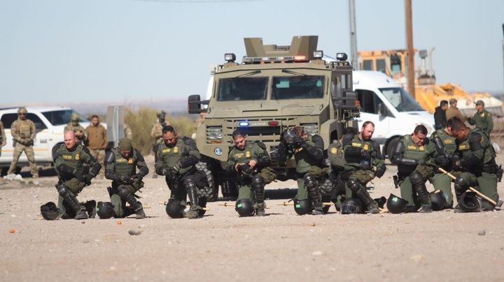 Texas sella frontera con Cd. Juárez por temor a migrantes