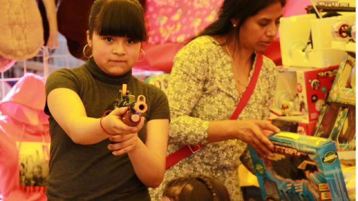 Lugares en los que puedes donar ropa y juguetes esta navidad en la CDMX