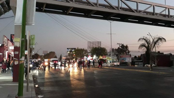 Vecinos de El Palmar bloquean el Colosio y amagan con “paralizar” Pachuca