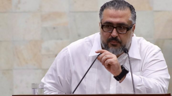 Renuncia fiscal de Oaxaca; rechaza presiones