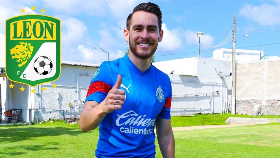 El 'Canelo' Angulo llega de las Chivas, ahora será dirigido por Nicolás Larcamón.