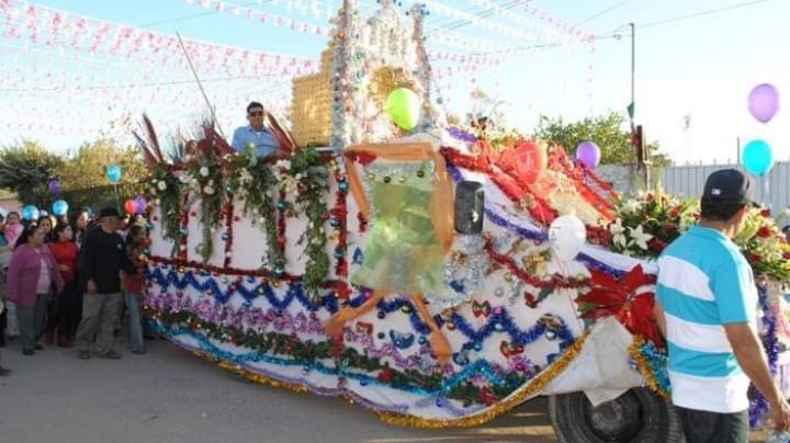 Con tres días de fiesta en Loza de los padres, celebran al Niño Dios