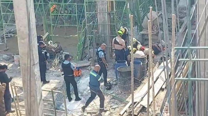 Caen dos albañiles de una altura de ocho metros en Brisas del lago