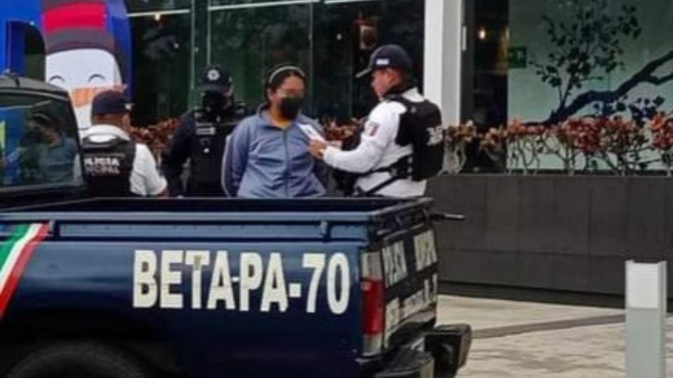 Guardias de seguridad alertaron sobre los presuntos ladrones.