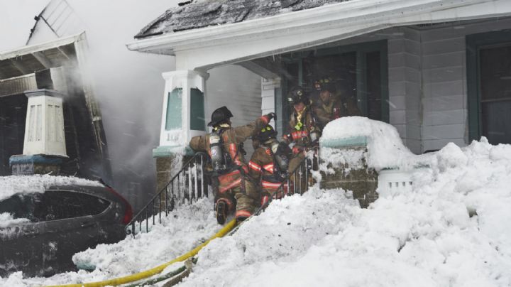 Tormenta Elliot: aumentan muertes y siguen vuelos cancelados