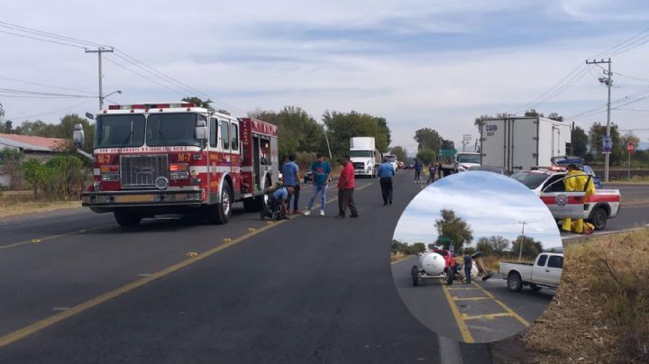 Vuelca remolque con amoniaco; cierran carretera Yuriria-Salvatierra