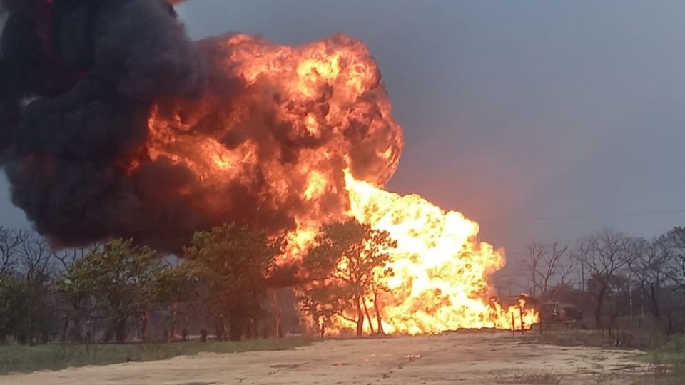 Explosión generada por ducto de PEMEX