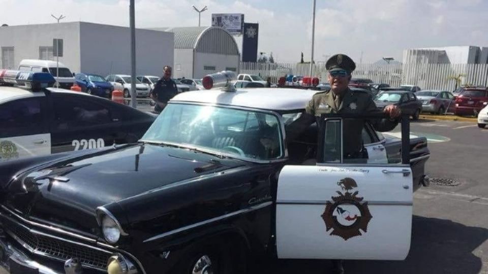 El Escuadrón de Agentes Vigilantes de la Oficina de Tránsito fue el primer escuadrón motorizado de caminos.