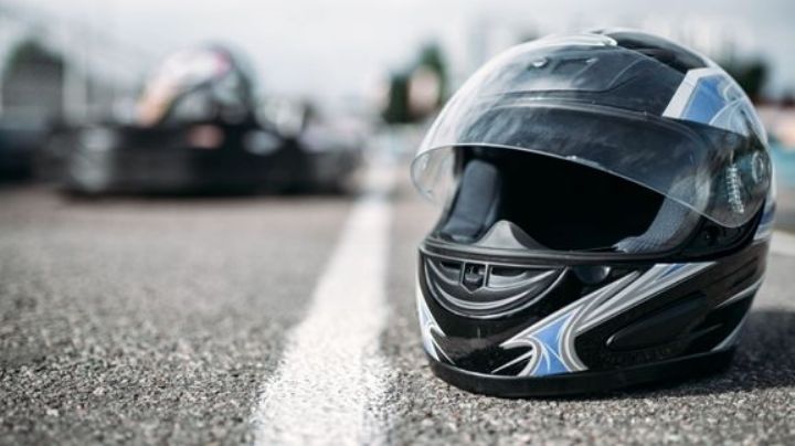 Presuntos asaltantes escapaban en su Italika y se accidentan; uno muere