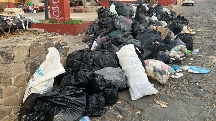 Tonalá se ahoga en basura; habitantes protestan y edil pide guardar desperdicios
