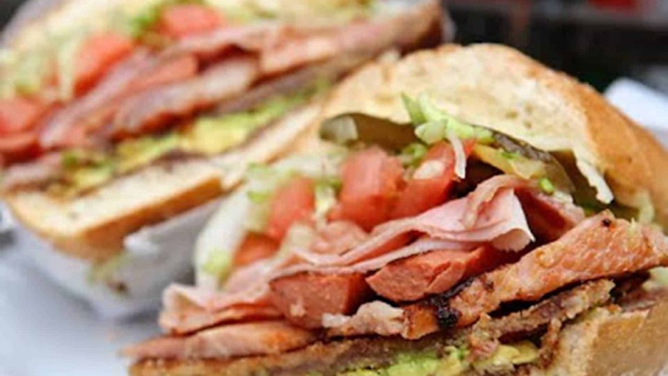 La tortería de CDMX que prepara las mismas tortas desde hace un siglo