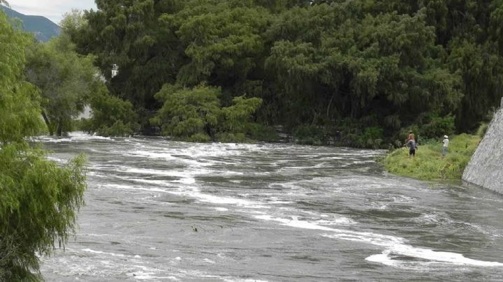 Arrastra corriente del río Tula cadáver de hombre; autoridades investigan la muerte