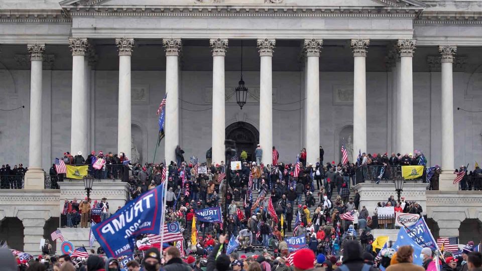 Los abogados de Trump pidieron que no se difunda el informe relativo al intento de interferir con los resultados de la elección de 2020.