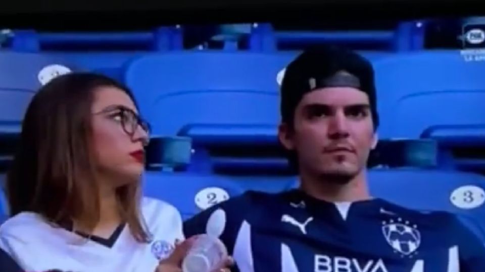 La pareja oficial del joven aficionado de los Rayados aseguró que ya llevaba semanas sin aportar dinero para el sustento de su hija